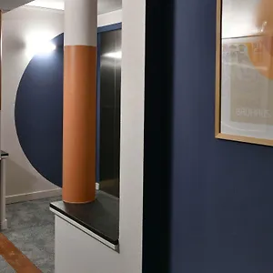 Ibis Styles Airport Aero 44 מלון